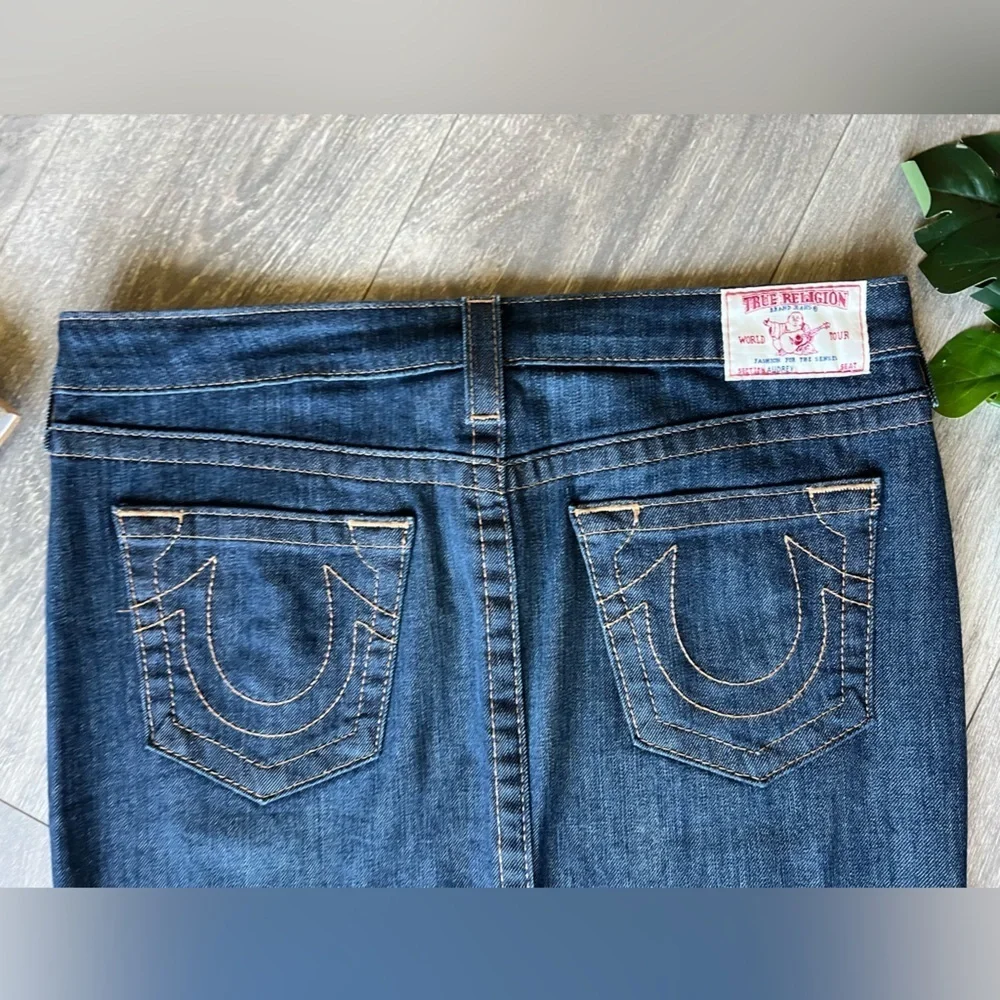 True Religion Audrey Classic Jean Pencil Skirt. Size 29